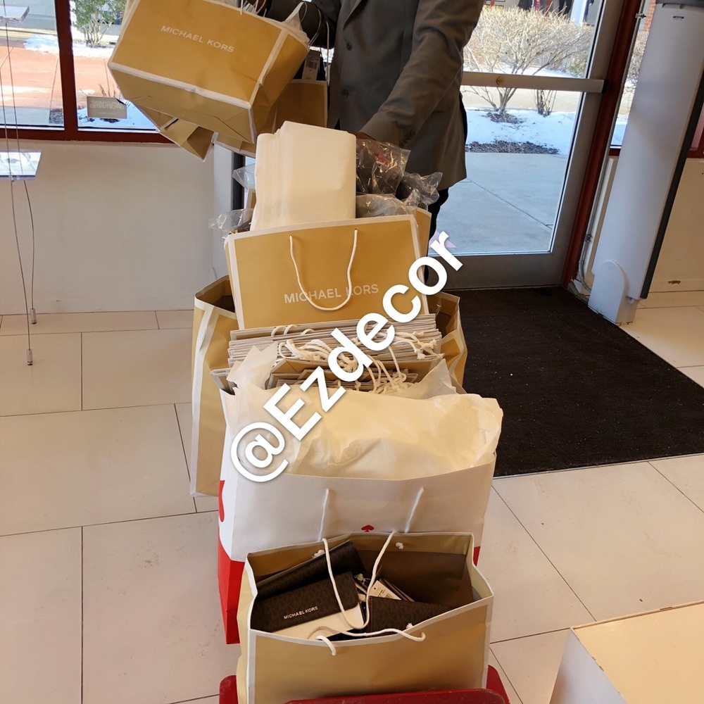 ❤️Keep Restocking!! 🤗💕 - Picture 2 of 6